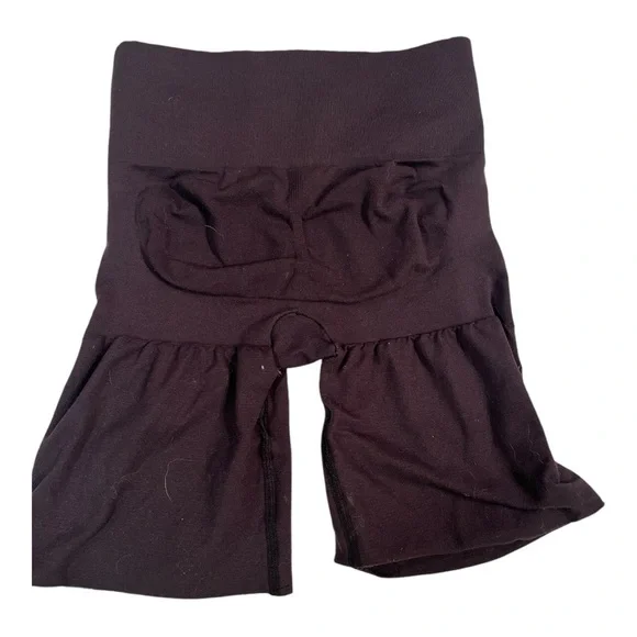 Love Your Assets by Sara Blakey.  Mid thigh spandex size XL black - Picture 2 of 7